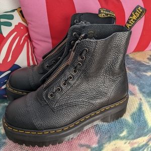 Dr. Martens Sinclair size 9